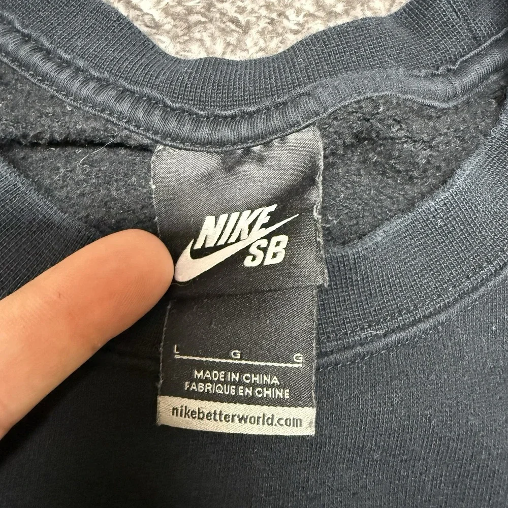 Nike SB Icon Skateboarding Vtg Sweatshirt Large Black Crewneck‎ Sierra Bravo